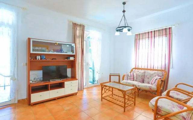 Takis House in Katavolos