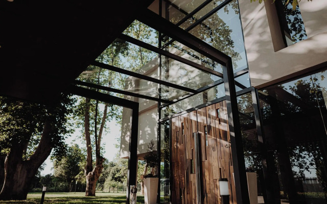 La Urumpta Hotel, AKEN MIND