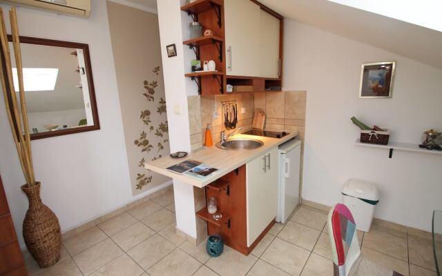 Marko Apartments