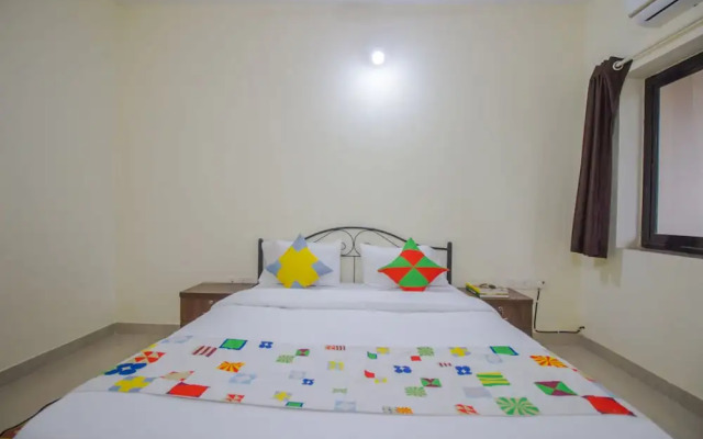 OYO 18720 Home Alluring 3BHK Dona Paula