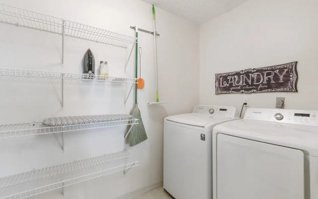 Ozark Escape at the Pointe