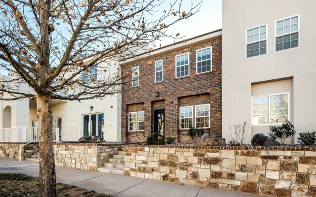 Zion's Haven #f4 4 Bedroom Townhouse