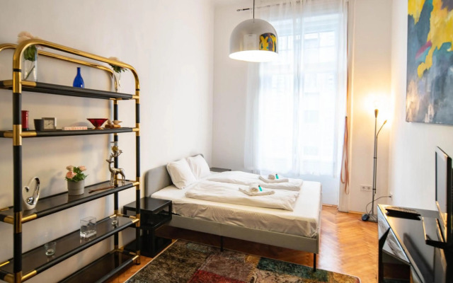 Stylish studio apartment in the heart of Budapest