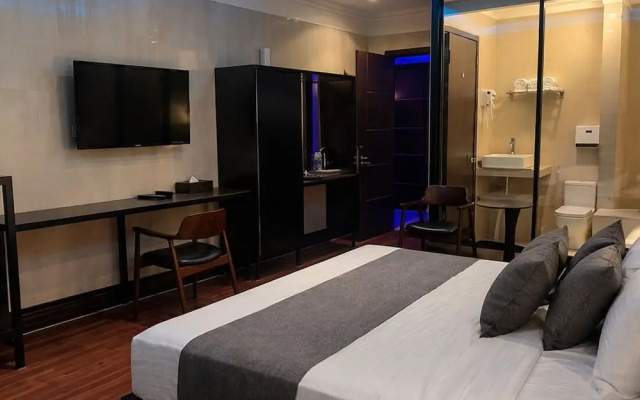 Hot In Hotel – Guest Rooms – Depok