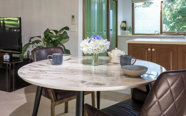 Botanica Retreat - Village Spa & Stay