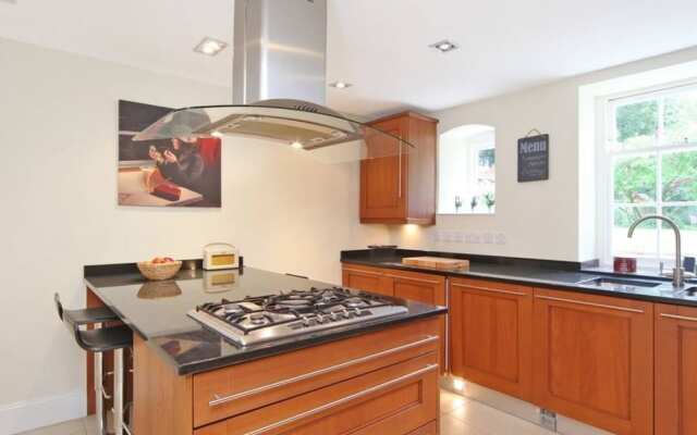 Wimbledon 2 Bedroom Apartment