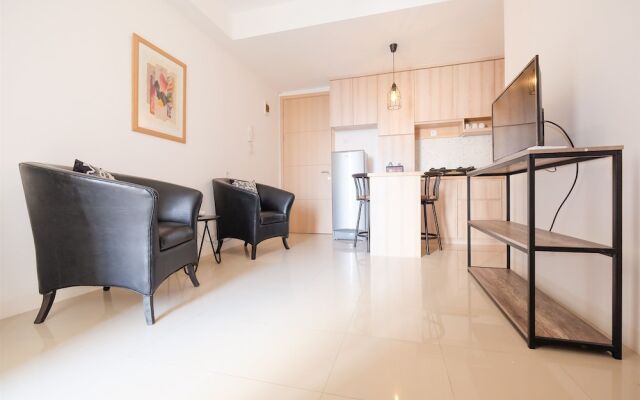 Comfy Connected to Mall at Bassura City Apartment