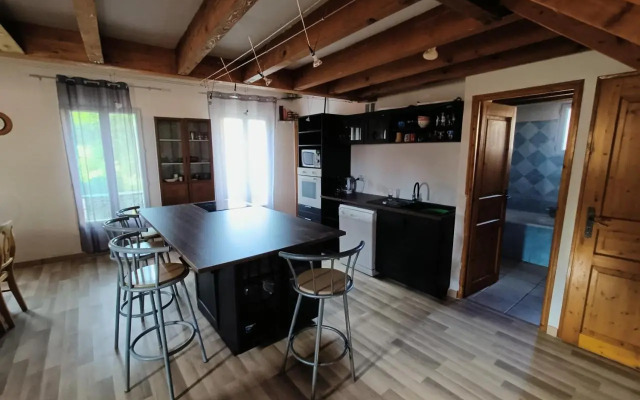 Duplex maison de village, plages, LESCLESDENICOLE