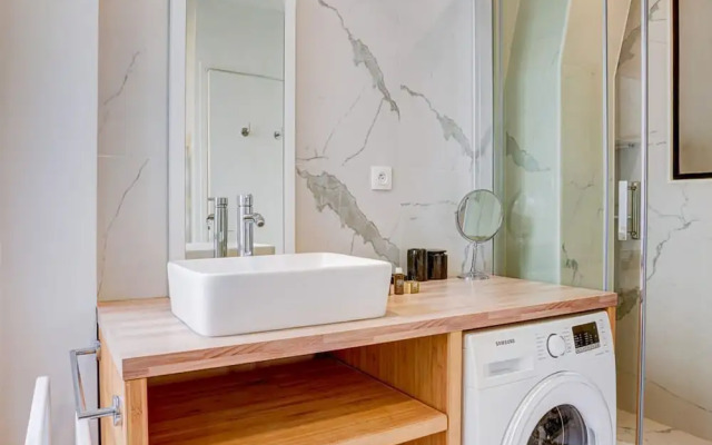 Secret Maillot Charming 1 Bed Apt in Paris