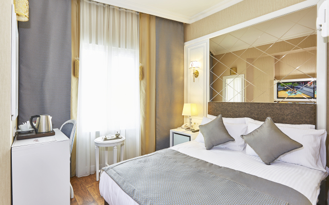Seres Hotel Old City
