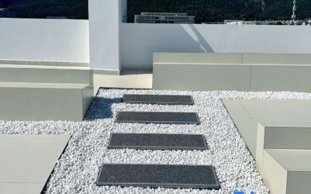 Yuni Jinxi Homestay (Dali Ancient City Branch)