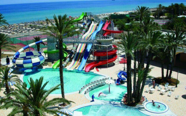 Hotel Marabout - Families and Couples Only