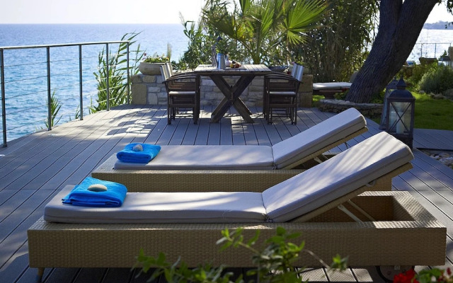 Paradisso Luxury Beach Villas