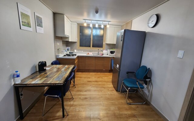 AirDragon Guest House
