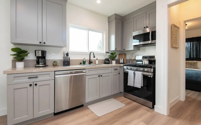 Cozy Apartment in Atwater Village