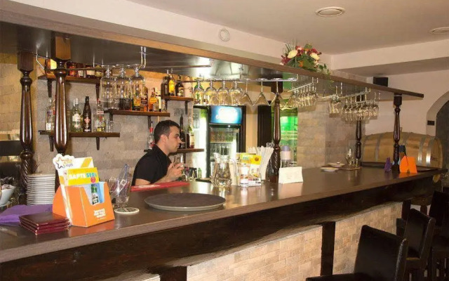 Hotel Hanul Domnesc