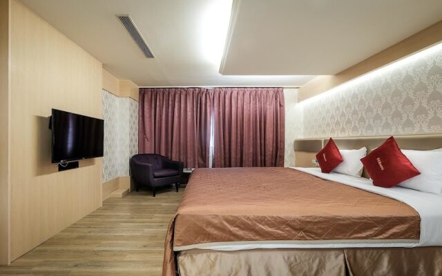 Surreal Motel - Lujhou Branch