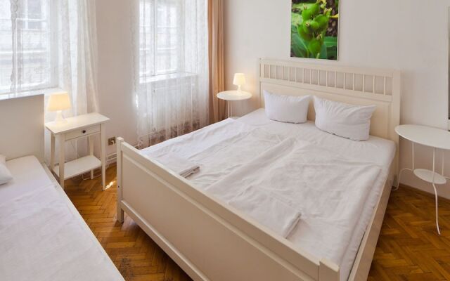 Charles Bridge Hostel and Apartments