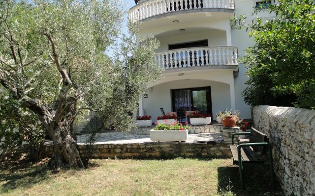 Apartments Villa Maran