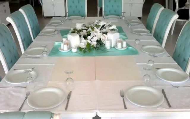Kadhirga Hotel