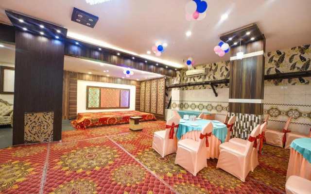 Gracious Inn Hotel by OYO Rooms