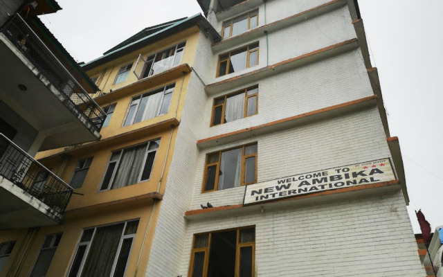 Goroomgo New Ambika Mall Road Manali