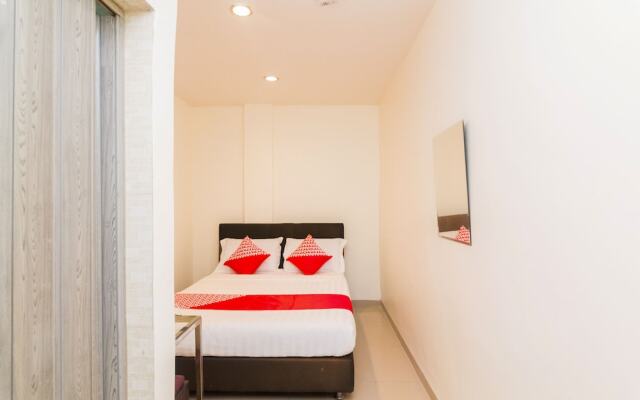 New Star Hotel by OYO Rooms