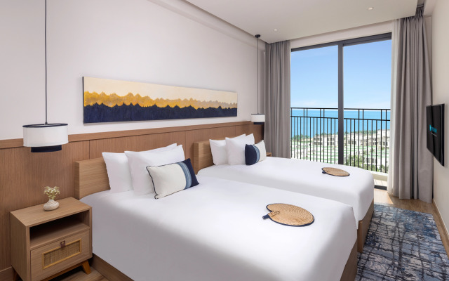 Wyndham Hoi An Royal Beachfront Resort & Villas