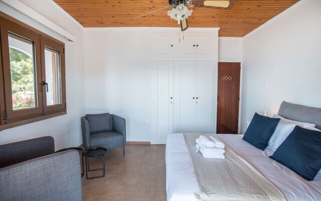 Phaedrus Living Sea View Villa Aegina