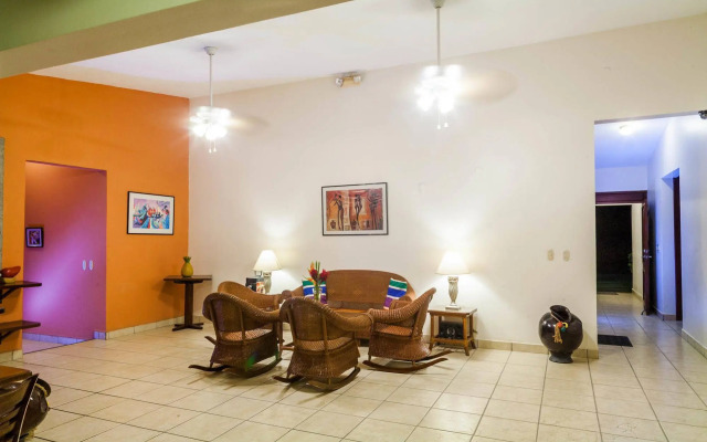 Hotel El Almendro