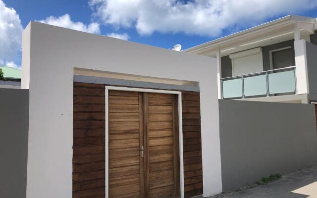 Sunshine SXM Studios