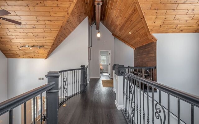 VVS - Very Very Special