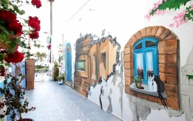 Double Inn Marina Hotel