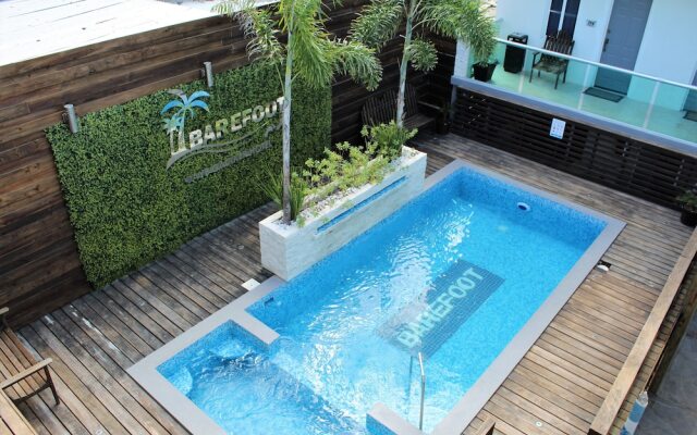 Barefoot Caye Caulker Hotel