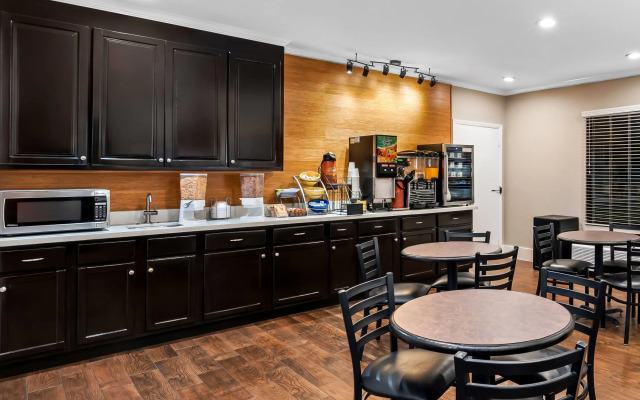 Days Inn by Wyndham Bainbridge