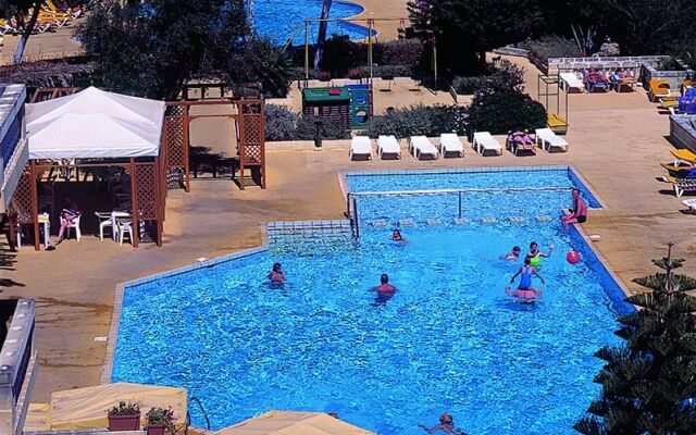 Sundown Court Leisure Resort