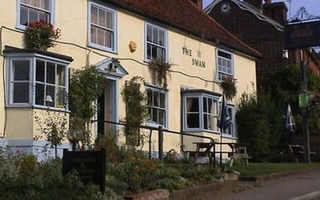 The Swan at Great Easton