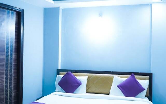 Roomshala 039 Hotel Rk