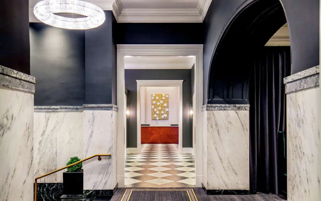 The Virginian Lynchburg Curio Collection By Hilton