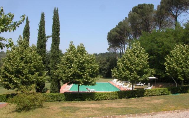 Appartamenti Avanella a 150 mt dalla piscina 150 mt from swimming pool