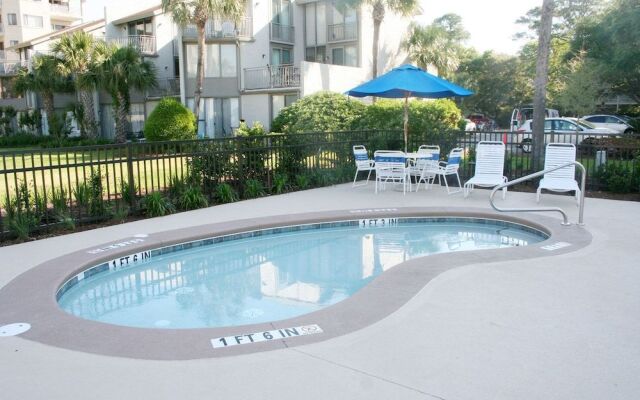 Shorewood 539 by RedAwning