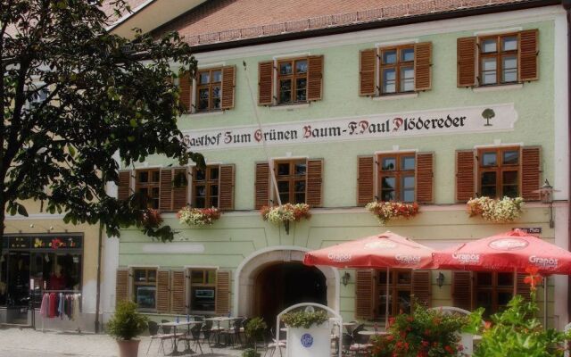 Zum grunen Baum