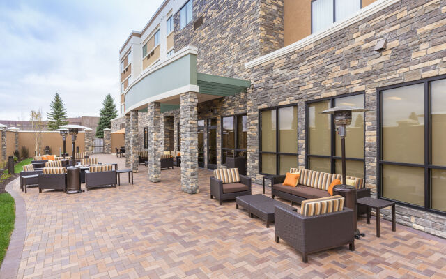 Courtyard by Marriott Bismarck North