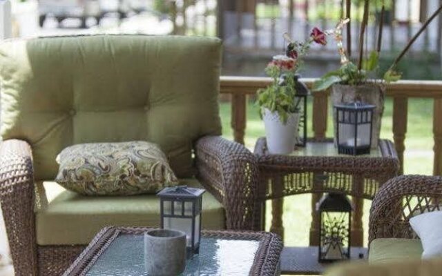 Riverwalk Bed & Breakfast