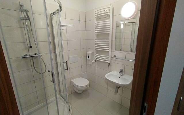 Centrum Żeglarskie Domki Kempingowe