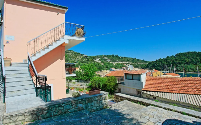 Avgi Studio In Gaios