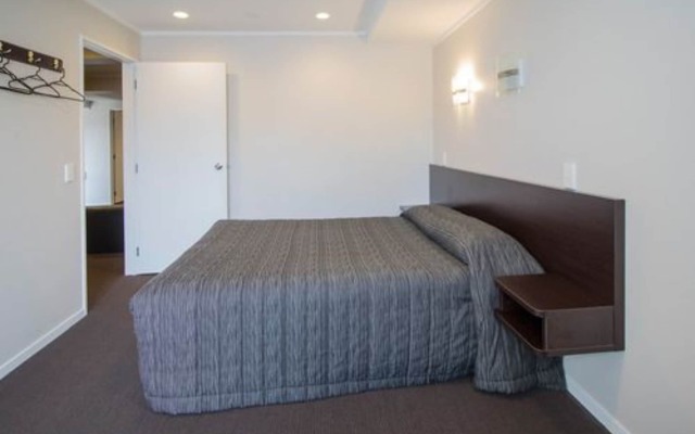Aspree Motor Inn
