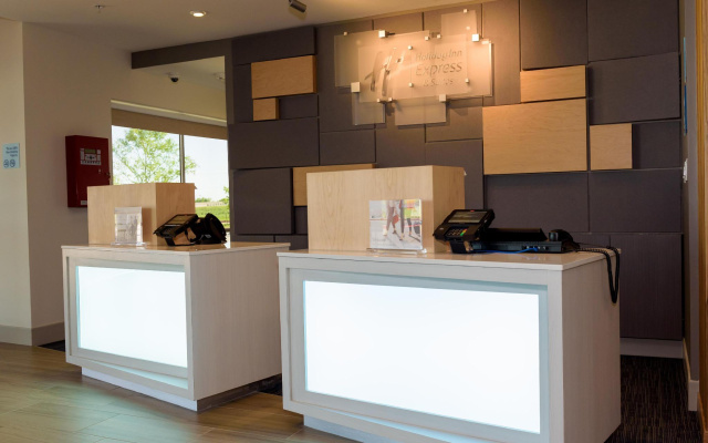 Holiday Inn Express & Suites McKinney - Frisco East by IHG