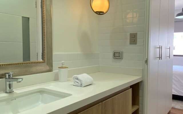 Beautiful 3BR With Balcony in Miraflores
