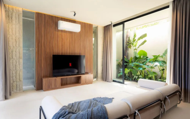 Saamu Private Luxury 3BR Villa with Pool